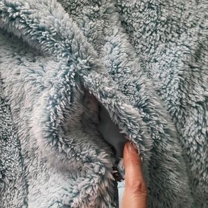 Blue Teddy Bear zip up sweatshirt w/pockets girl